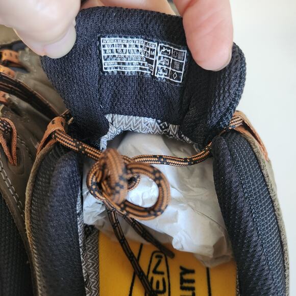 KEEN Men's Targhee 4 Low Height Durable Waterproof Hiking Shoes, US 10.5 - Picture 8 of 11